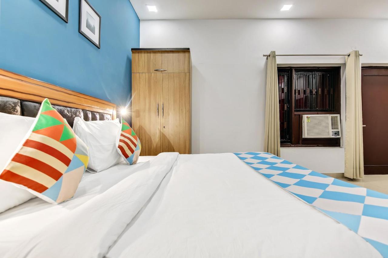 Oyo Home 64106 Comfortable Stay Ню Делхи Екстериор снимка