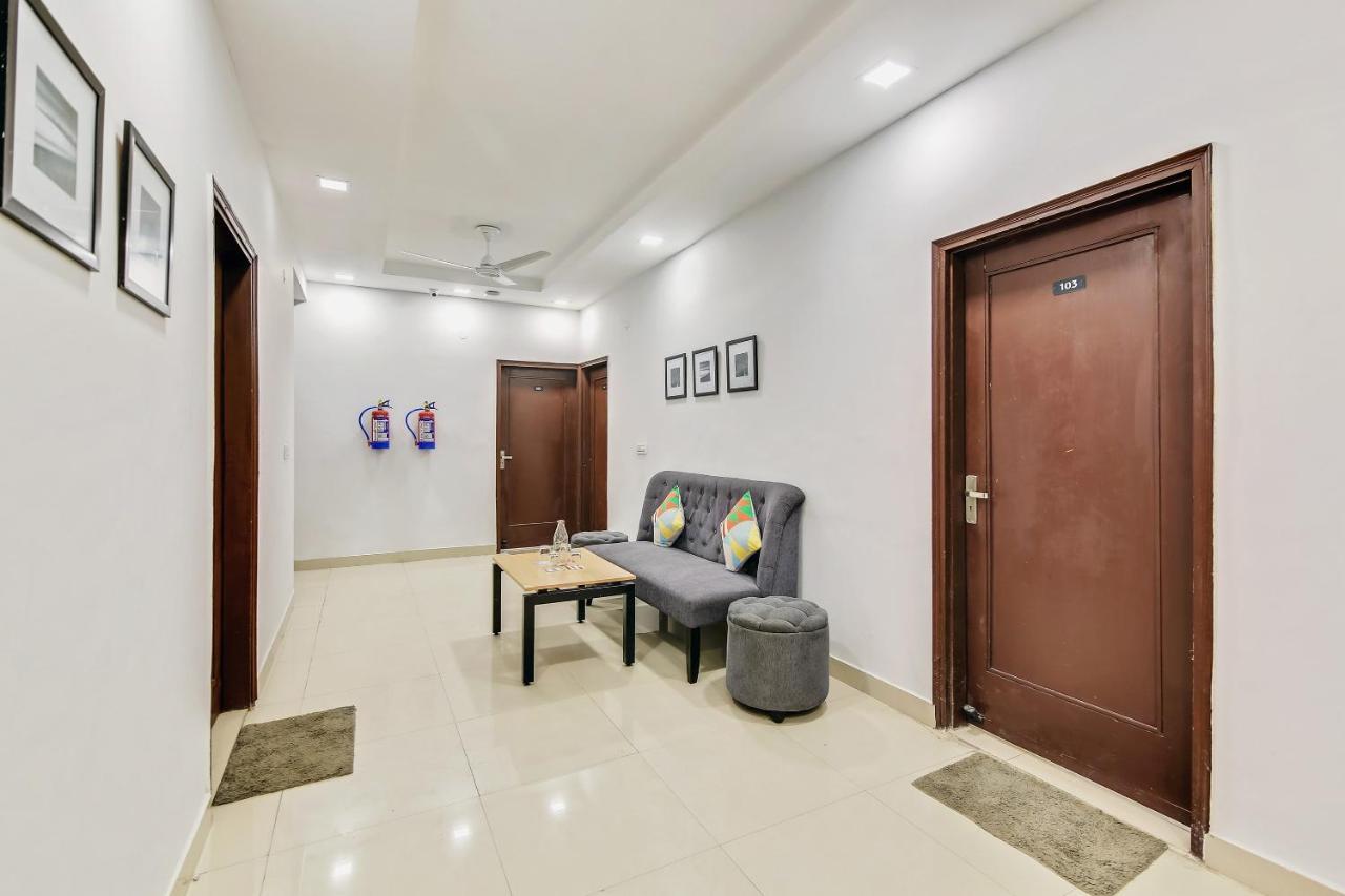 Oyo Home 64106 Comfortable Stay Ню Делхи Екстериор снимка