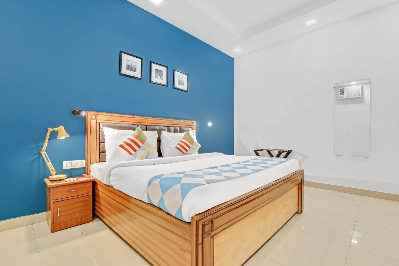 Oyo Home 64106 Comfortable Stay Ню Делхи Екстериор снимка